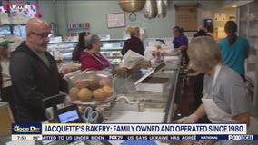 Thanksgiving Dessert Rush with Jacquette's Bakery