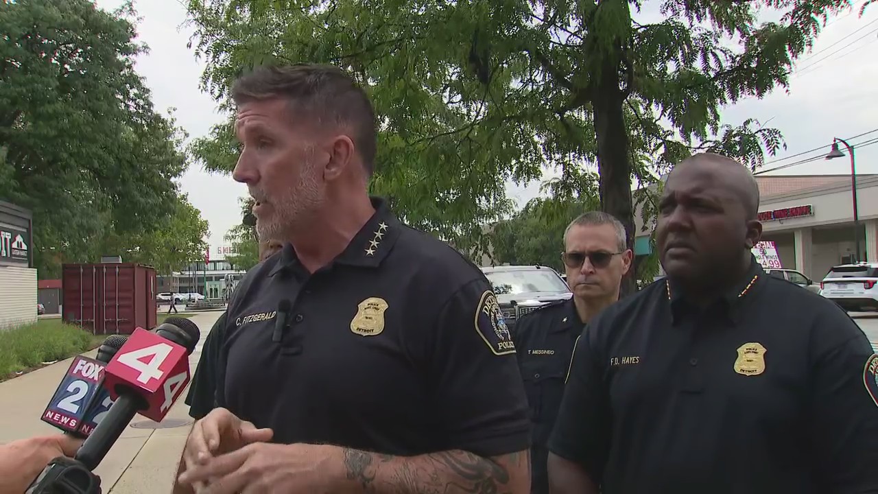 Detroit police investigating accidental shooting at restaurant