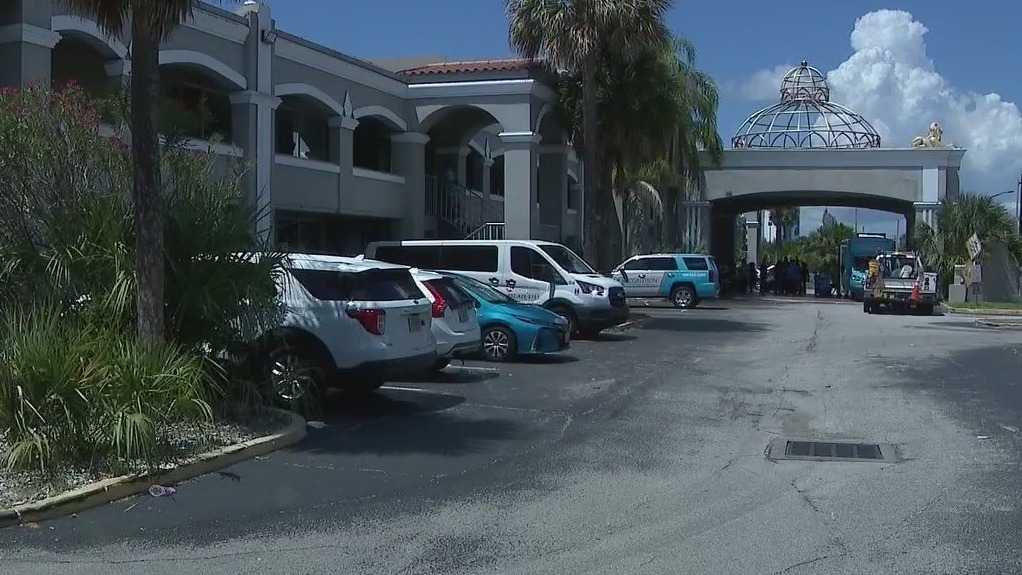 Orlando families displaced from hotel after safety violations discovered