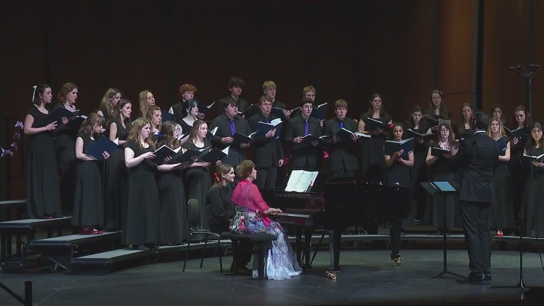 'Sing Me a Story' honors Lake Forest family