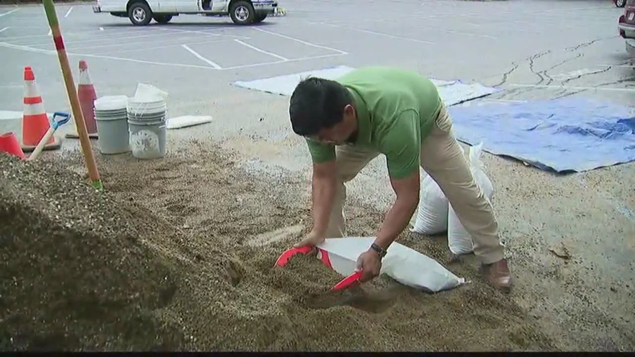 The community of La Conchita in Ventura County prepare for heavy rain