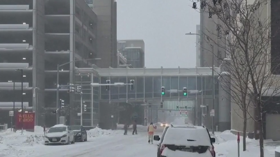 Winter storm impacting Iowa caucuses