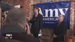Klobuchar plays up Midwestern roots in first campaign swing