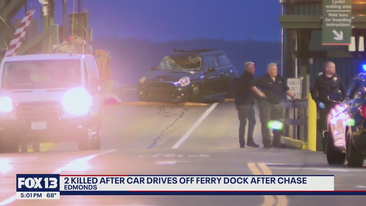 2 killed after car drives off ferry dock following chase