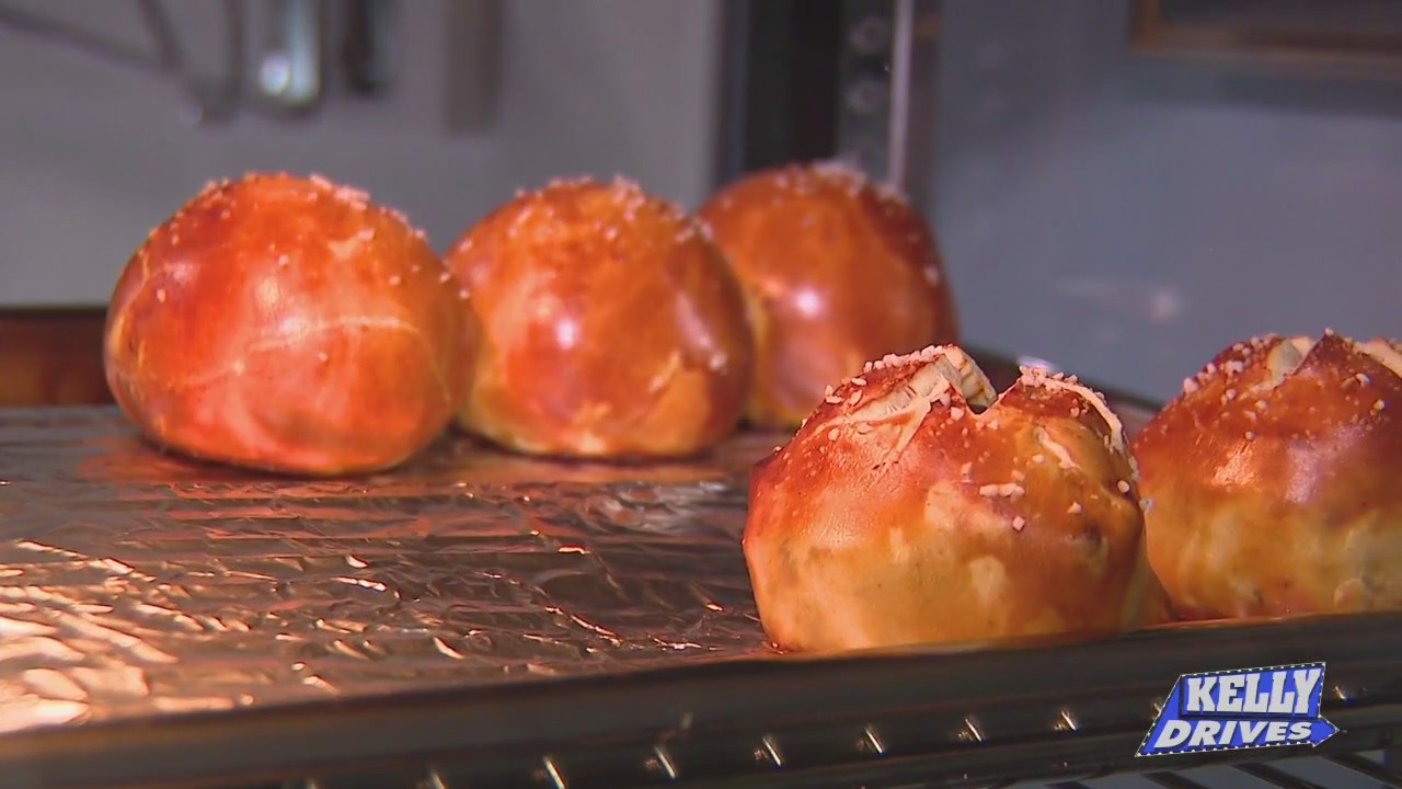Delicious Pretzels at Papa’s Pretzel Place