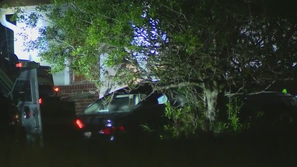SWAT standoff at Orange County home ends | FOX 35 Orlando