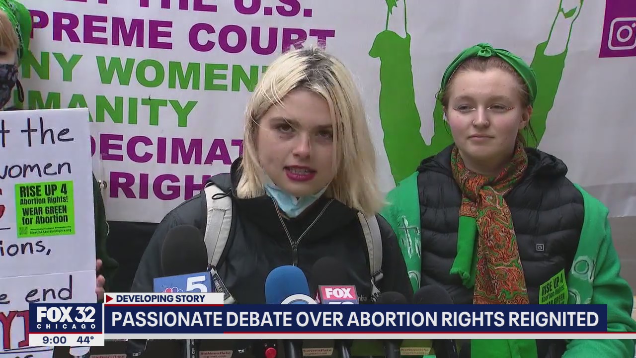 Pro-choice Chicago demonstrators rally downtown for abortion rights ...