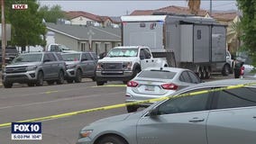 2 Phoenix Police officers hurt in shooting