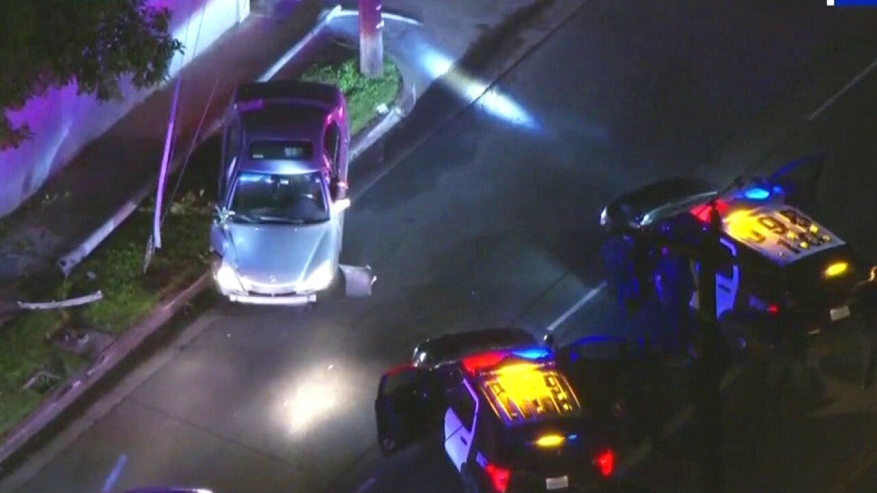 Alleged DUI driver goes wrong way in Los Angeles