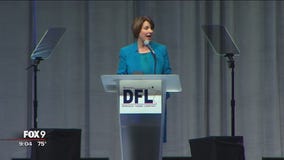 Klobuchar, Smith receive DFL endorsement at convention