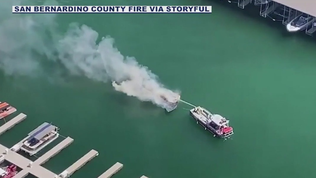 Crews battle boat fire at Lake Havasu
