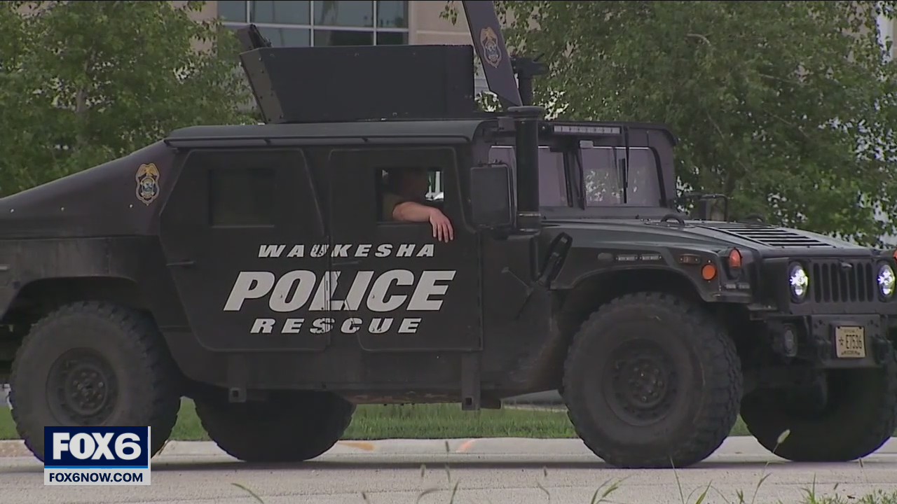 Suspect in custody following Oconomowoc manhunt