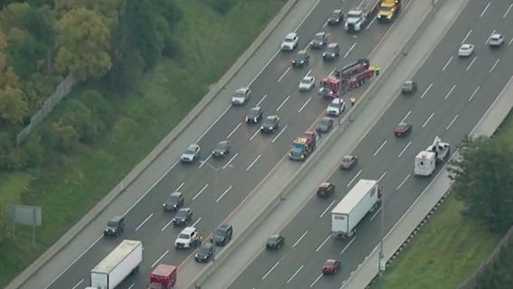 4-vehicle crash on northbound I-355 causes delays