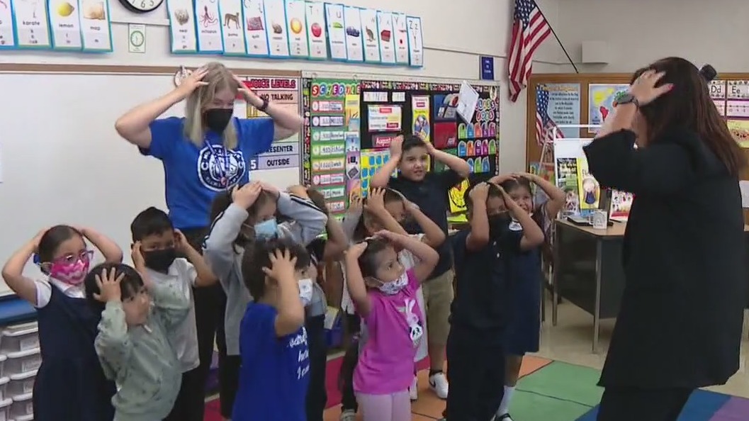 LAUSD students return to school