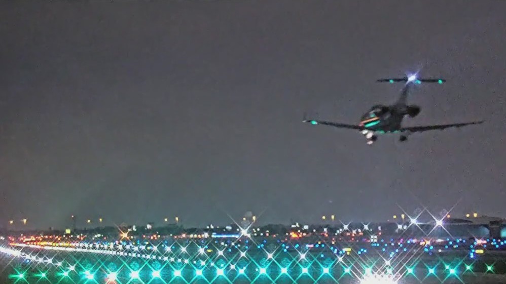 Wintry weather causes delays for holiday travelers at Chicago airports