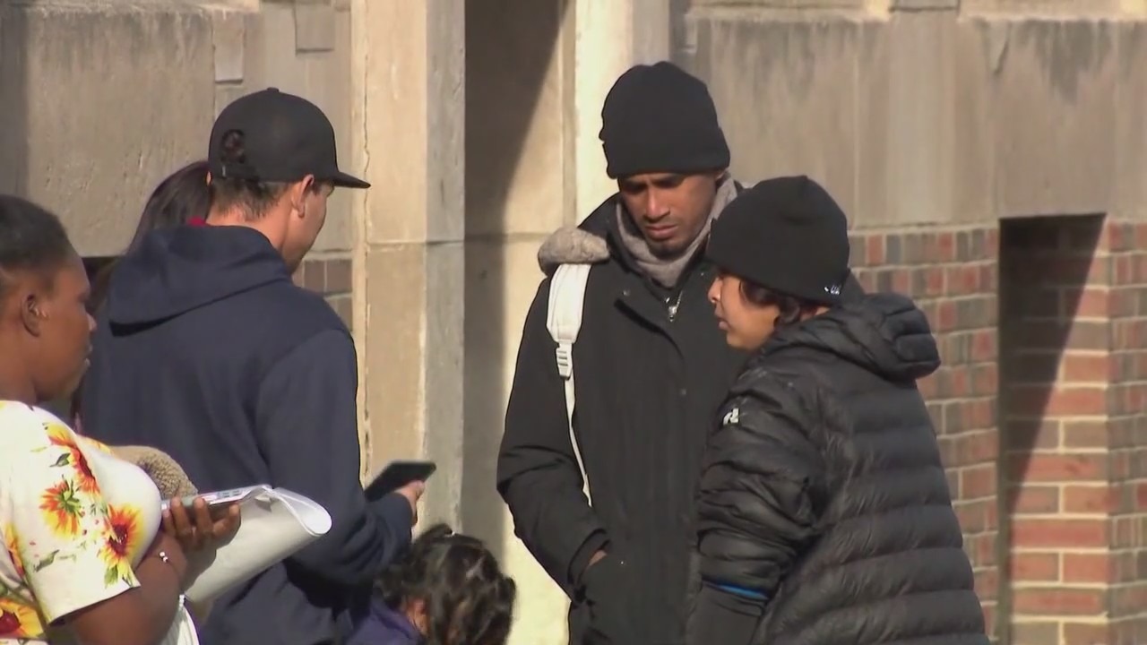 Chicago's Fulton Market Association demands migrants be relocated