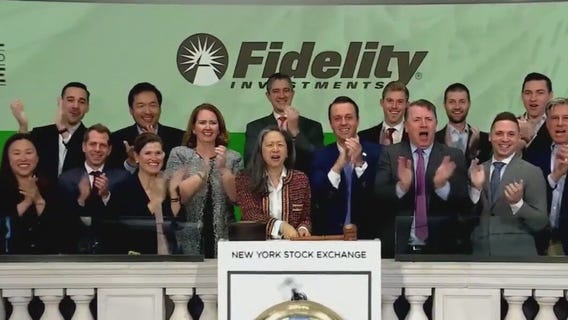 Solid jobs report clouds outlook for Fed's interest rate cut