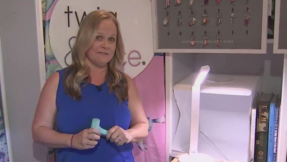 Twig and Lace: Handstamped keychains and gifts made by Phoenix mom