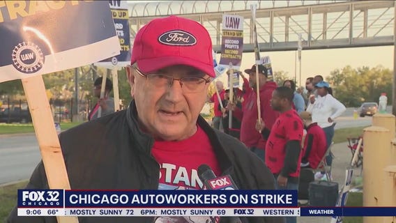 Chicago autoworkers continue to strike as negotiations drag on
