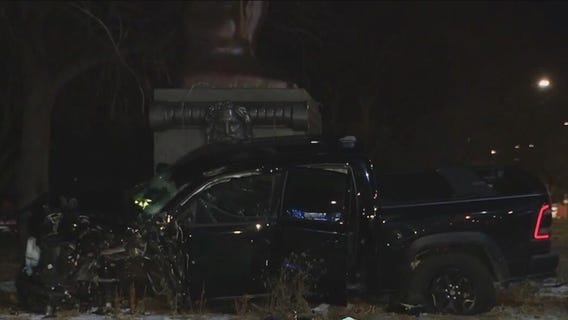 3 in custody after crashing stolen car into Goethe statue in Lake View East