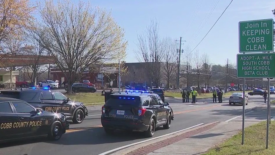 Cobb County teen dies after being struck by car | FOX 5 Atlanta