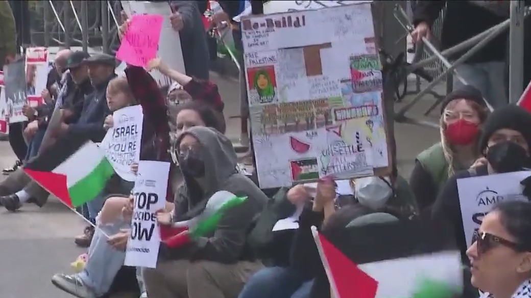Calls grow in Chicago, across the US for Gaza ceasefire
