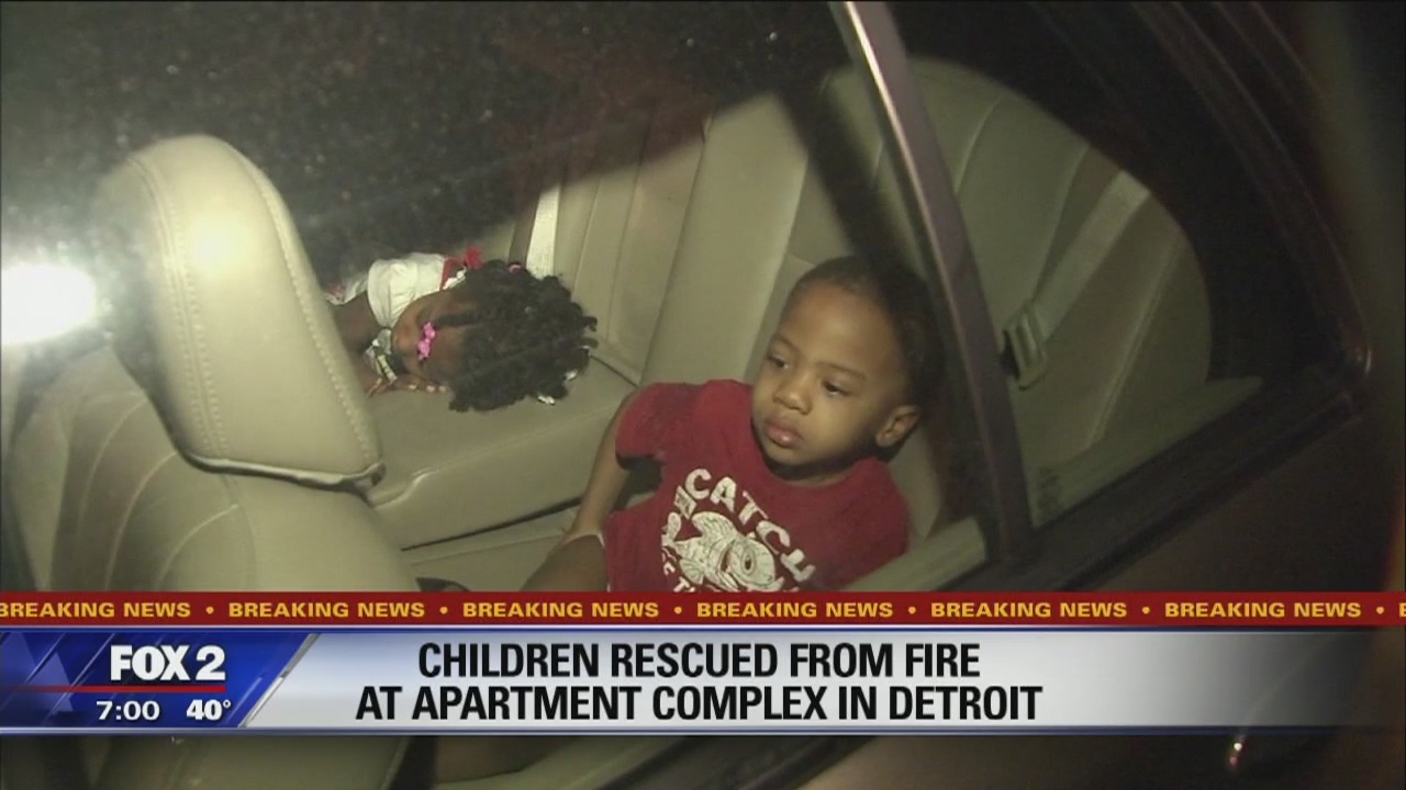 Residents, children jump to safety in Detroit apartment fire