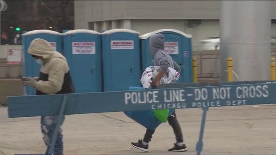 Number of migrants in Chicago shelters drops to lowest total in months