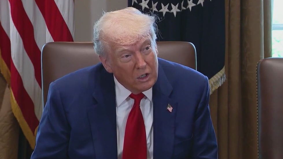 U.S. signs mineral deal with Ukraine