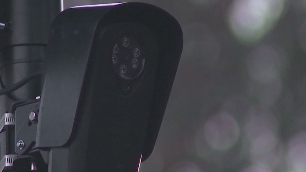 Packed Oakland hearing debates expansion of Flock safety cameras