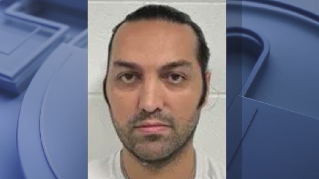 Man, woman plead guilty following confrontation with ICE