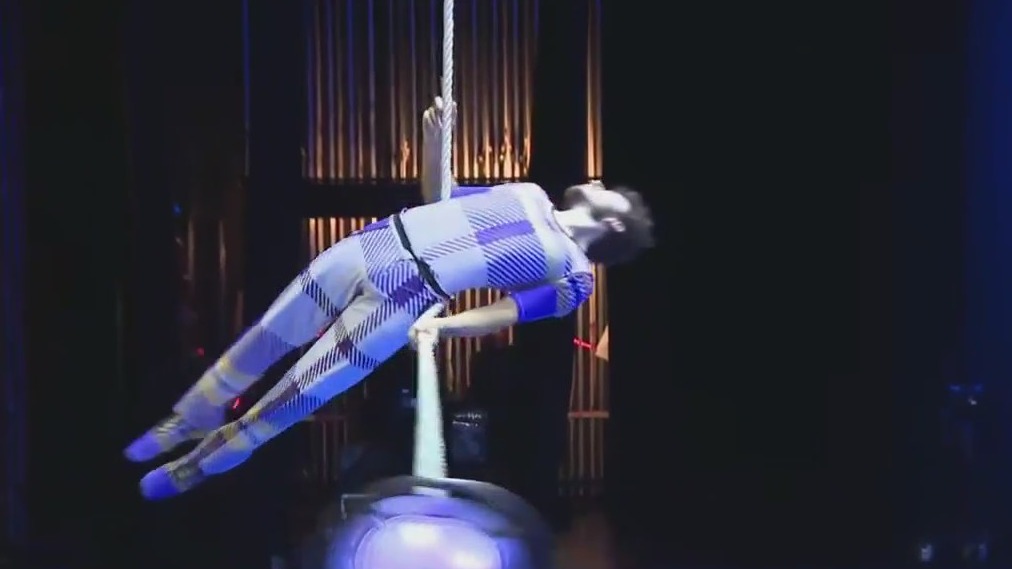 Preview of the thrilling acrobatics,