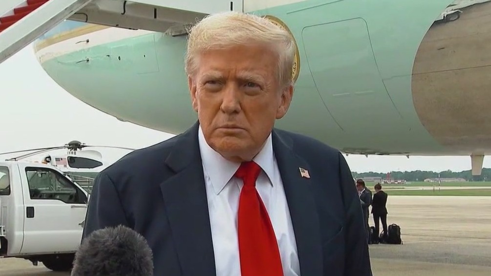 Trump turns up heat on Russia