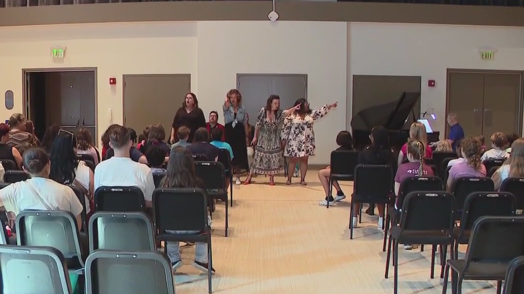 Opera Tampa entertains homeschool students
