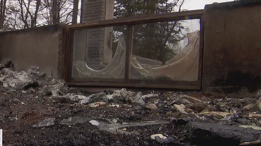 Fridley couple loses cabin in northern Minnesota wildfires
