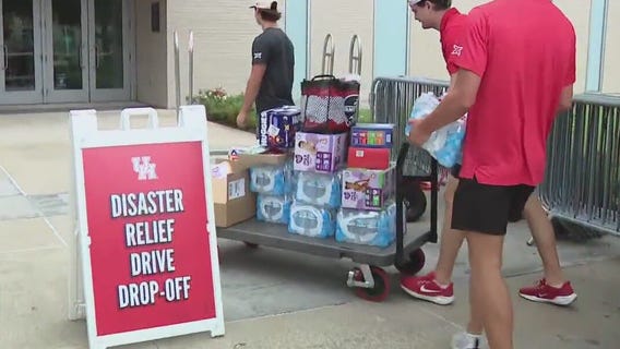 Texas floods: University of Houston Athletics hosts donation drive