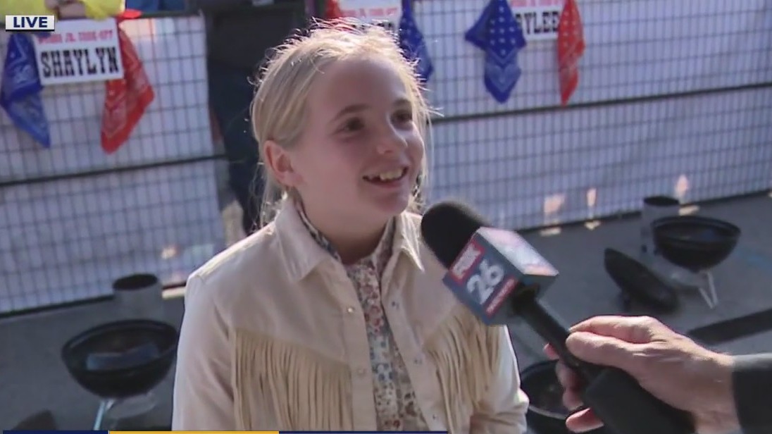 Houston rodeo: Inside the Junior BBQ Cookoff tent!