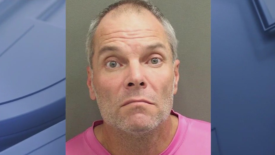 Double bank robbery suspect behind bars | FOX 35 Orlando
