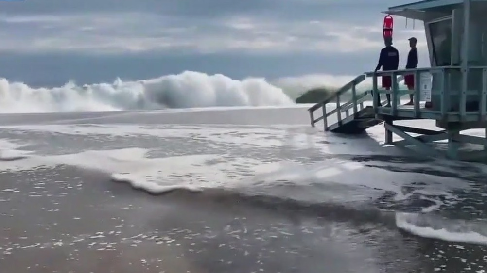 King Tides return to Southern California
