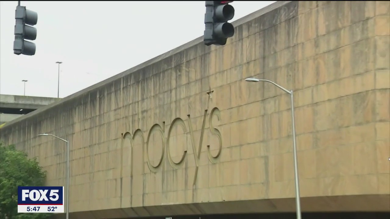 Stamford shopping mall clean up