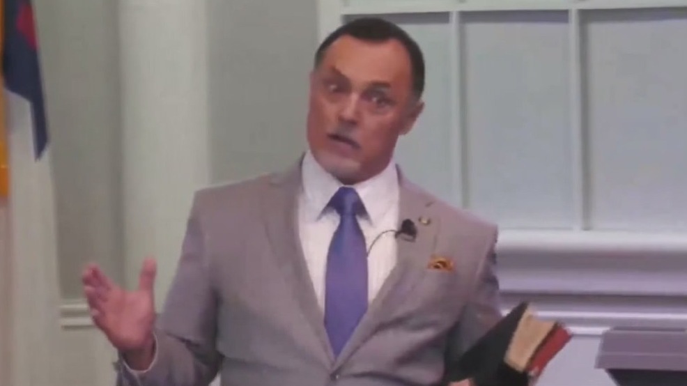 Off-duty deputy shot by Harbor City pastor