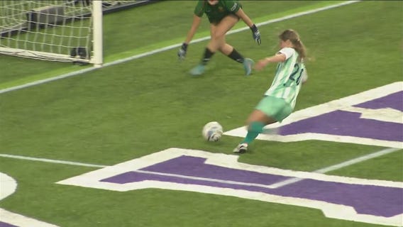 Aurora's Cat Rapp gets 7th and final goal against RKC