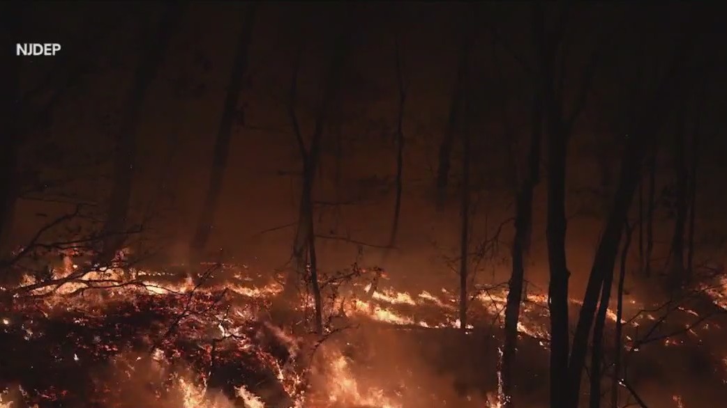 Officials battle NJ, NY wildfires