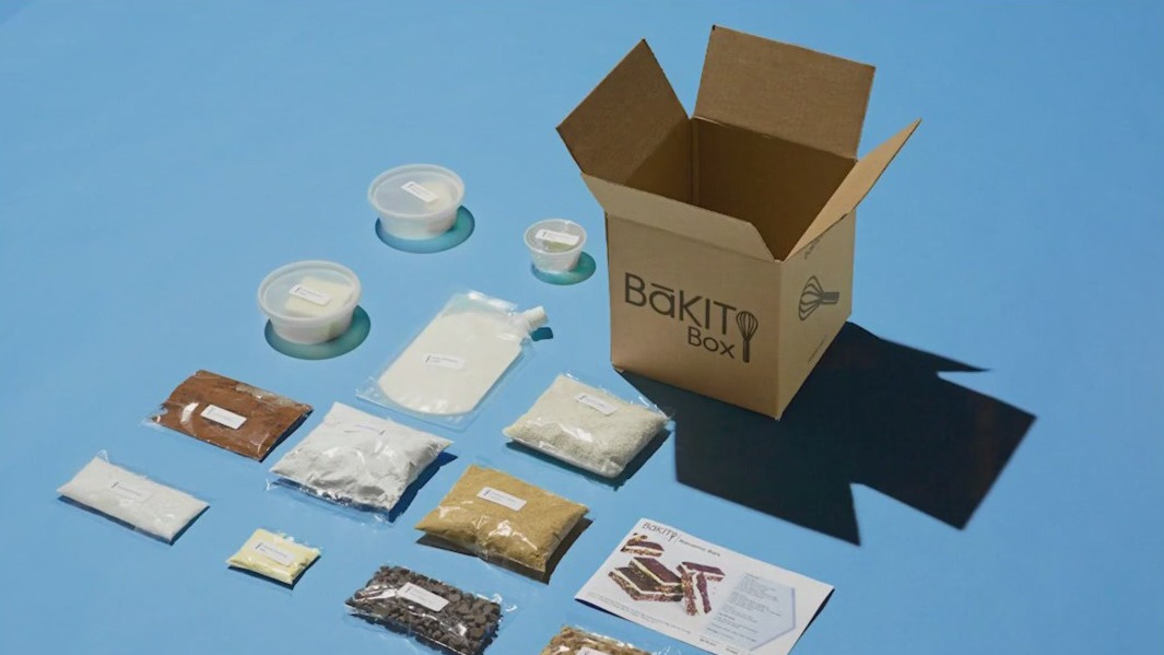 Chicago business owner's baking kit to be featured in Golden Globes gift bags