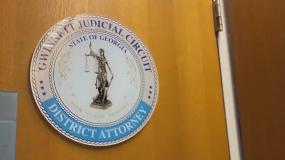 I-Team: Gwinnett DA investigating scammers