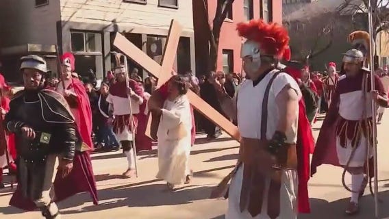 Chicago parish performs Stations of the Cross on Good Friday despite ICE fears