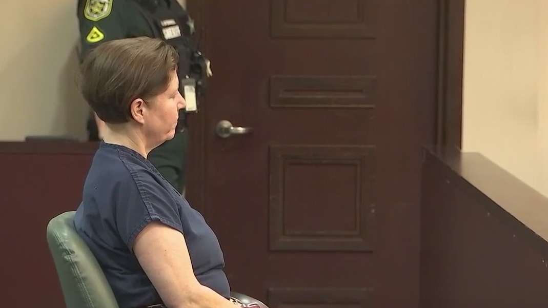 Florida suitcase murder trial delayed