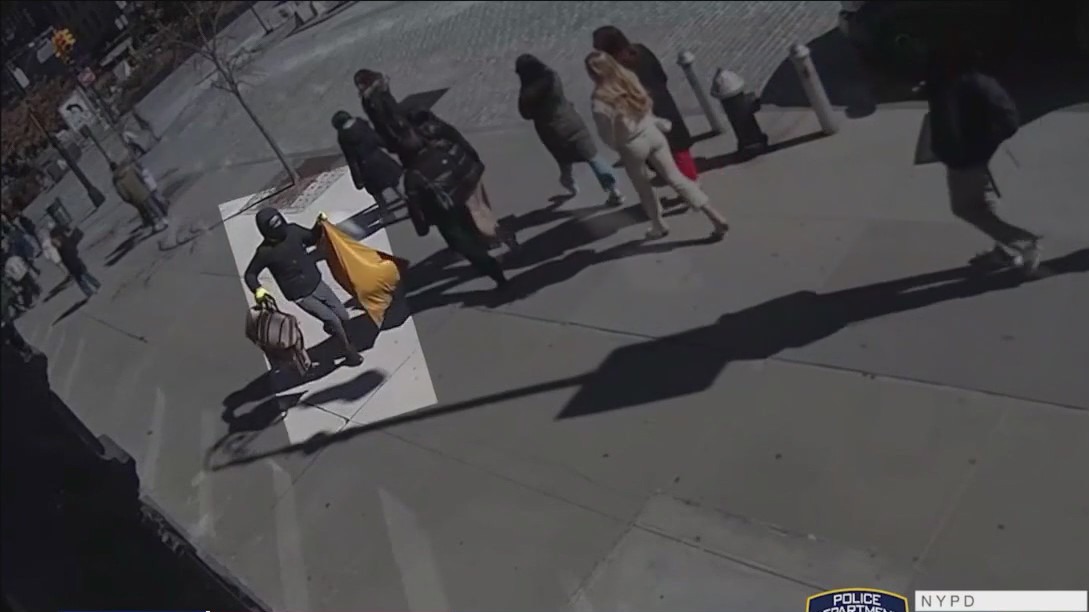 Meatpacking District Gucci store robbery