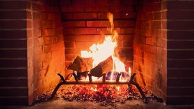 Christmas Yule Log: Cozy Fireplace with Music
