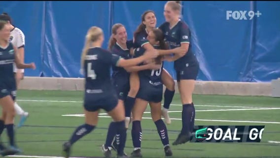 Aurora: Hannah Adler scores 75 seconds in for 1-0 lead